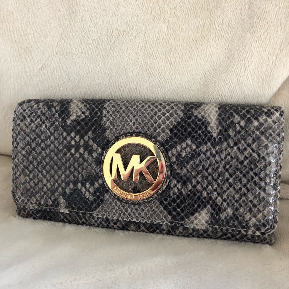 NEW**Michael Kors Fulton Dark Sand Wallet
